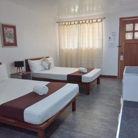Mr Holidays Hotel Balabag  Luaran gambar