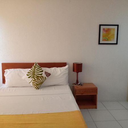 Mr Holidays Hotel Balabag  Luaran gambar