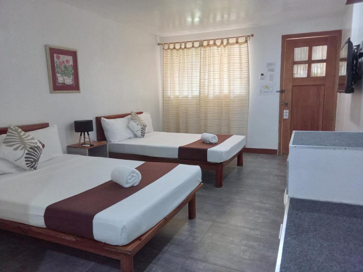 Mr Holidays Hotel Balabag  Luaran gambar