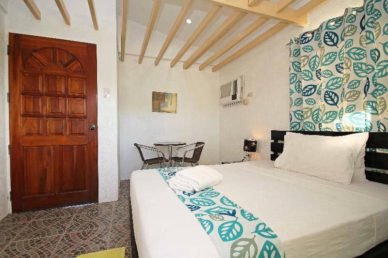 Mr Holidays Hotel Balabag  Luaran gambar