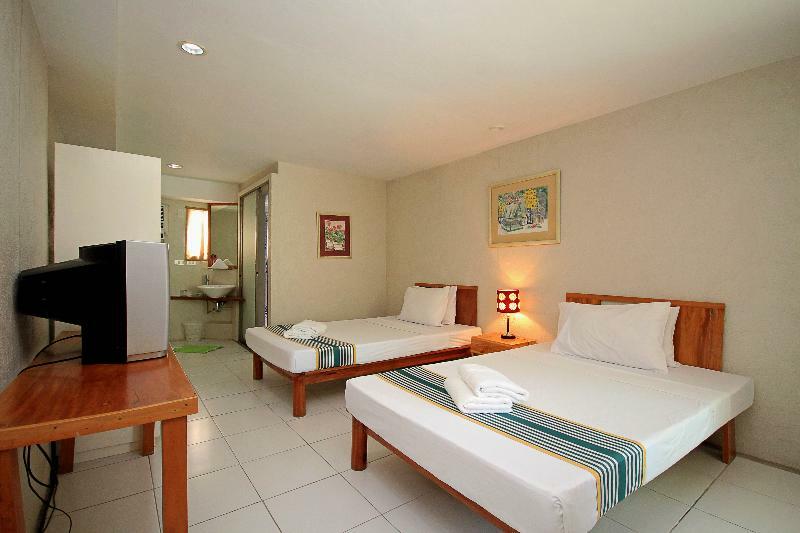 Mr Holidays Hotel Balabag  Luaran gambar