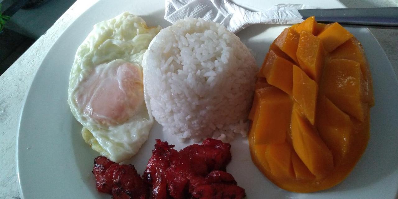 Mr Holidays Hotel Balabag  Luaran gambar